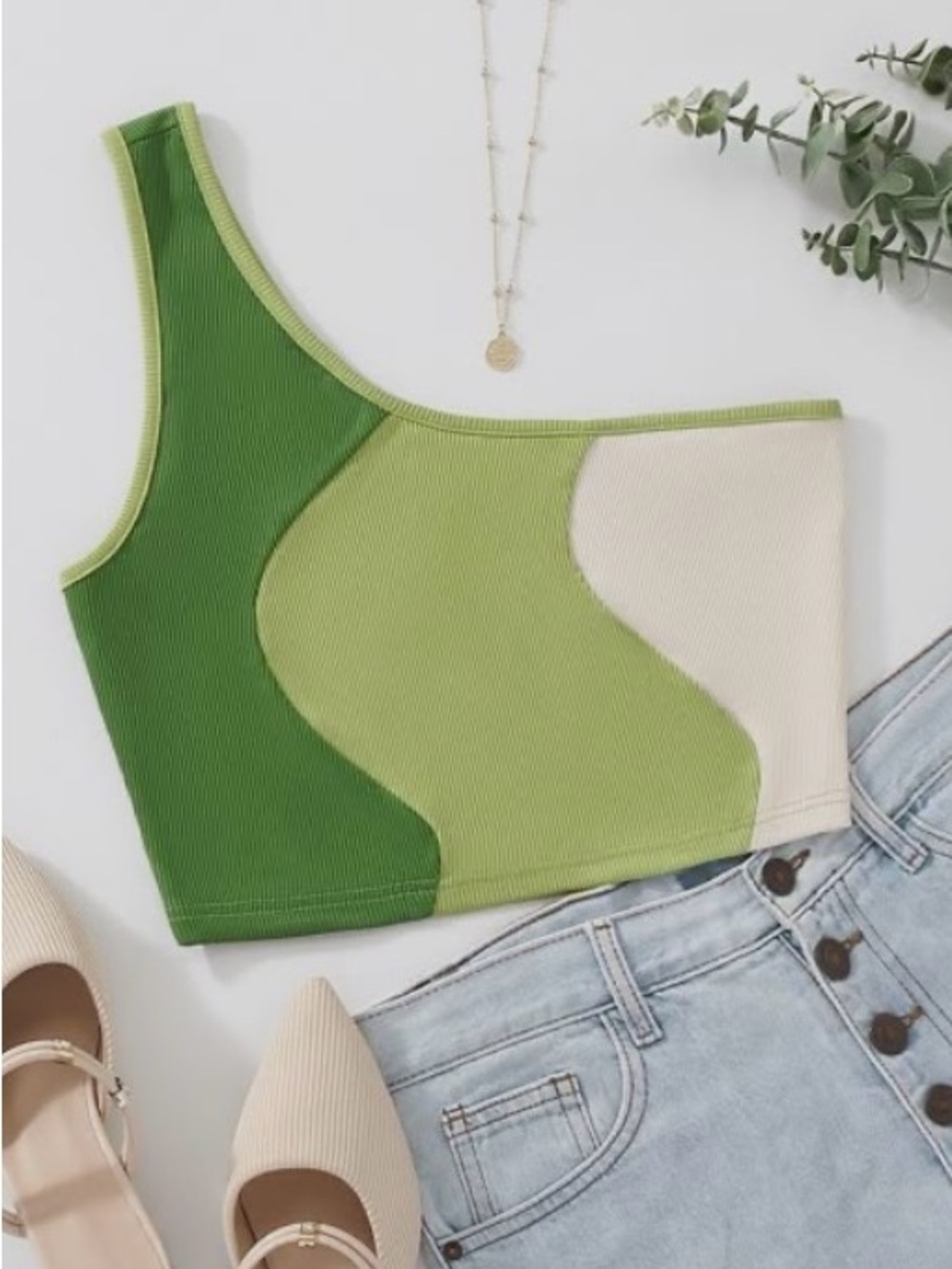 One-Shoulder Colorblock Crop Top in Green and Cream